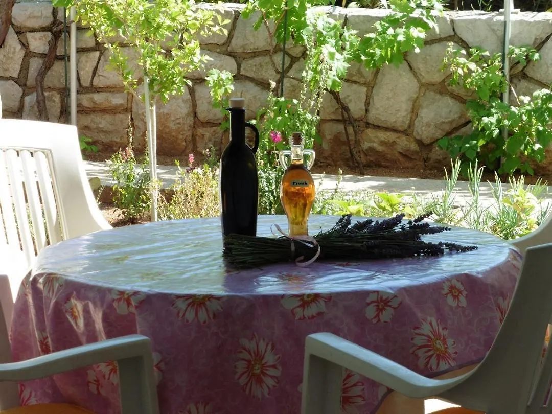 Apartments Biserka Punat