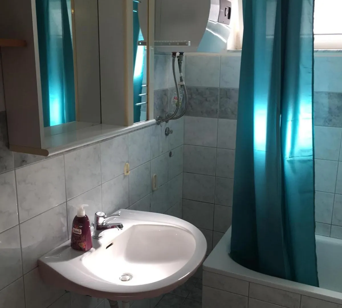 Apartments Biserka Пунат