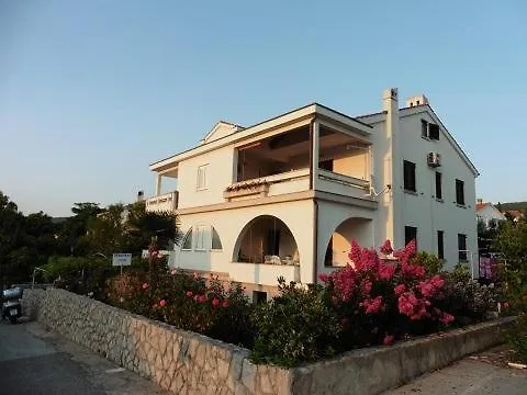 Apartments Biserka Punat