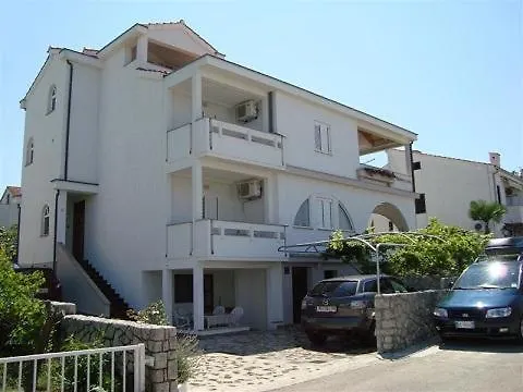 Apartments Biserka Punat